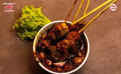 Sate Kambing Muda, Lengkap Dengan Kuah Tongseng Panas.